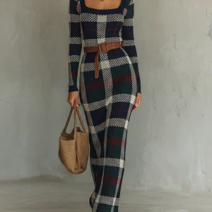 Camille | Robe maxi en tricot à carreaux minimaliste pour femmes avec ceinture