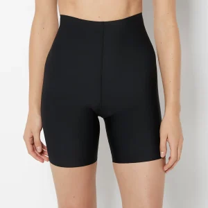 High Waist Smoothing Short in Tuxedo Black