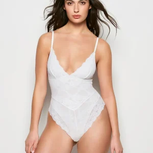 Smoothing Lace Bodysuit in White