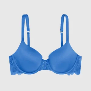 Smooth Lightly Lined Full Coverage Bra with Lace Wing