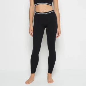 Seamless Leggings in Tuxedo Black