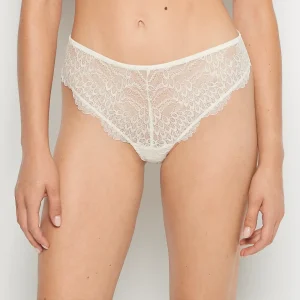 Lace Brief in Gardenia